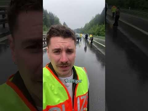 Warum steht Kevin auf einer Autobahn?! 😳