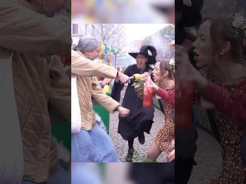 Helga beim Karneval😁😁😁