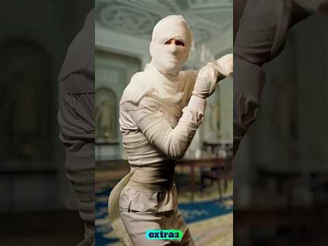 Mumie als Stargast auf Party?! #Shorts #extra3