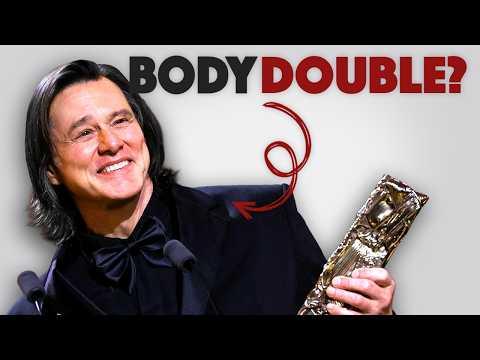 Alle schauen hin, aber keiner versteht diesen Auftritt von Jim Carrey