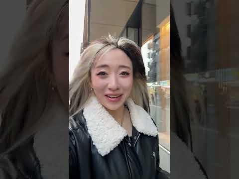 Hey girl can I have your wechat