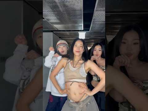 Who wants to try this 👻 AT US Challenge with @liakimhappy