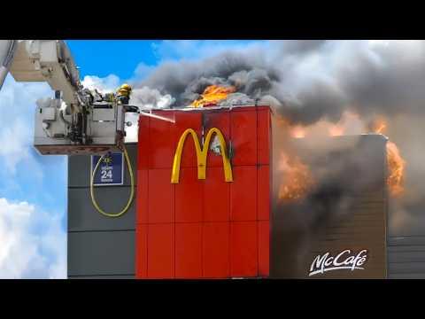 Unglaubliche Gebäudeeinstürze und Baumängel, die mit der Kamera eingefangen wurden