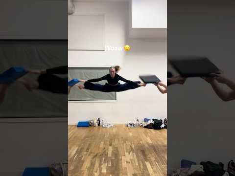 🤯WOW… ils sautent tellement hauts qu’ils font s'envoler les briques !🪽🤣 #dancejump #viral #fyp