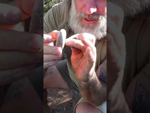 FLINTKNAPPING Hack Hammerstone Thinning #flintknapping #survival #bushcraft #primitiveskills #diy