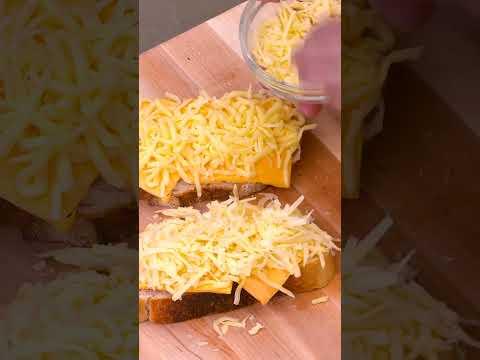 Richard Blais does what Gordon Ramsay can’t…..melt his grilled cheese! #GordonRamsay