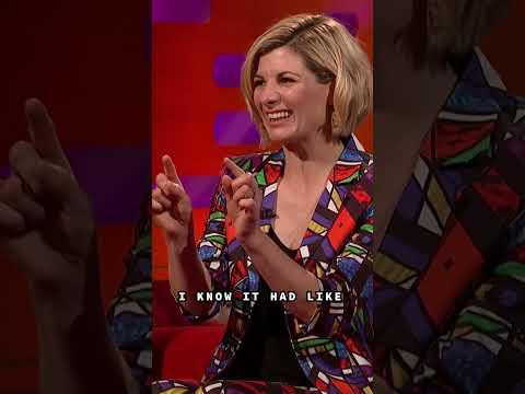 Jodie Whittaker can milk a cow 🐄😅