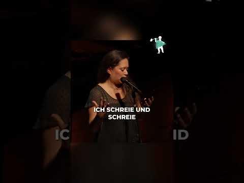 Tampon-Drama auf der Bühne: Baby weg? Panik pur! #shorts #satire