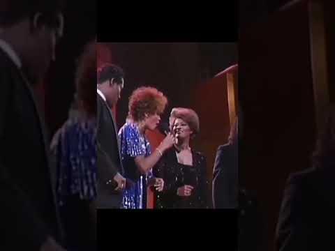 Whitney, Luther, Stevie and Dionne steal the show!