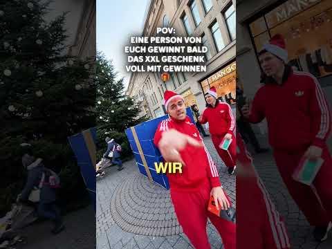 Dafür einfach unseren Weihnachtssong in eure PLAYLIST packen & schon seid ihr automatisch dabei 🎅