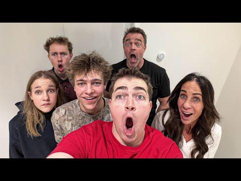 PLAYING ROBLOX WITH MY FAMILY!!!