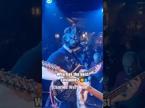 Playing bass live but I can’t see 🤣