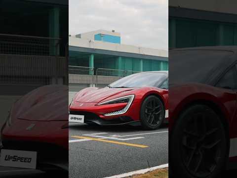 Richard Hammond Launches the World's Fastest Car