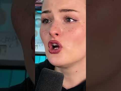 Schlumpfiene ist jetzt erwachsen geworden #shorts #lidiro #schule #memes