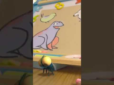 Lucas the Spider Looks At Art With Findley #lucasthespider #cartoons #friends