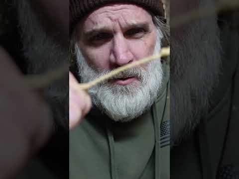 Ancient Trick To Make Strong Cordage #survival #cordage #survivalhacks #primitiveskills #diycrafts