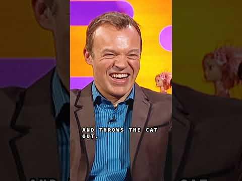 Alan Carr had trouble with a pussy... cat 😹