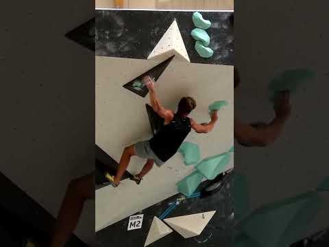 Er kann es einfach  #bouldering #boulderbundesliga #climbing