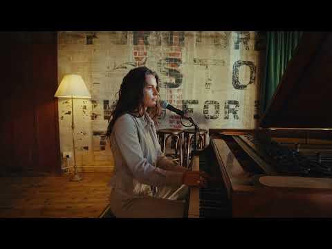 Steph Strings - Melbourne Blue