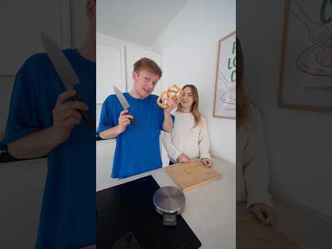 Wer halbiert besser?? 😵🔪 (Level: schwer) | Echtso #shorts