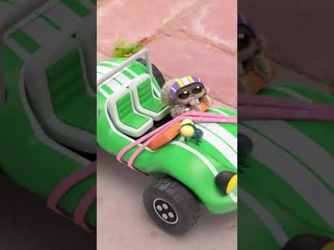 Arlo flies for the first time! #LucastheSpider #cartoonforkids