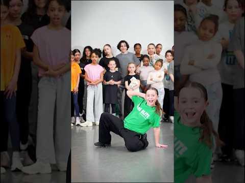 Cette danseuse a une energie explosive 💥 #dance #shorts #viralvideo