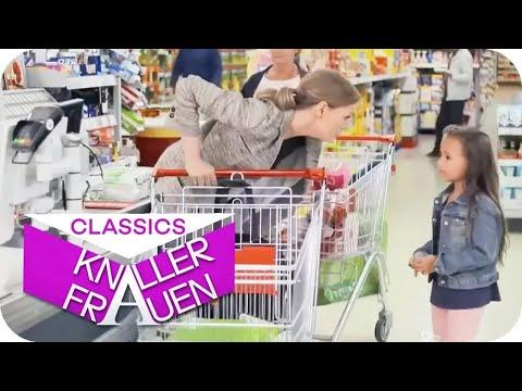 Noch sechs Packungen Milch | Knallerfrauen mit Martina Hill