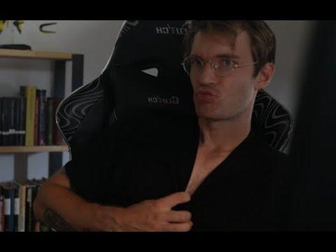 Horror game stream / dark wood