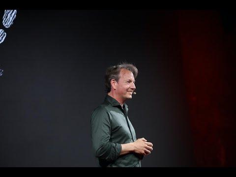 Who Owns Our Wealth? The hidden past and urgent future of money | Felix Oldenburg | TEDxBerlin