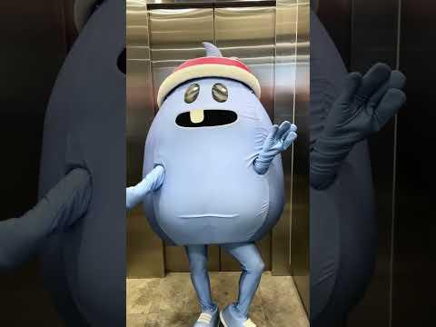 Dumb Ways Wears Prada 🥳🎁 😎 👠