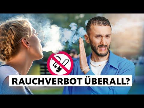 Der Rauch einer einzigen Zigarette kann noch in über 9 Metern Entfernung nachgewiesen werden.
Und das im Freien! Aber rechtfertigt das aus gesundheitlicher Sicht ein umfassendes Rauchverbot im Freien?

In unserer neuen Folge Studio Q zeigen wir:
- In welchen Abständen Rauch draußen - trotz Verdünnung - noch gefährlich ist
- Welche Personengruppen besonders gefährdet sind
- Was ein Rauchverbot im öffentlichen Raum bewirken könnte