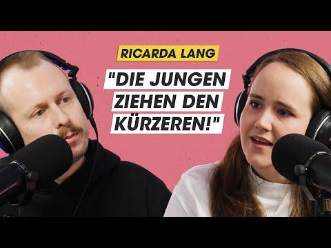 Macht die Merz-Regierung Politik für alte Leute? Das behauptet Grünen-Politikerin Ricarda Lang. Sie war in unserem Podcast ‪@absolute_mehrheit‬ zu Gast und hat ordentlich ausgeteilt.