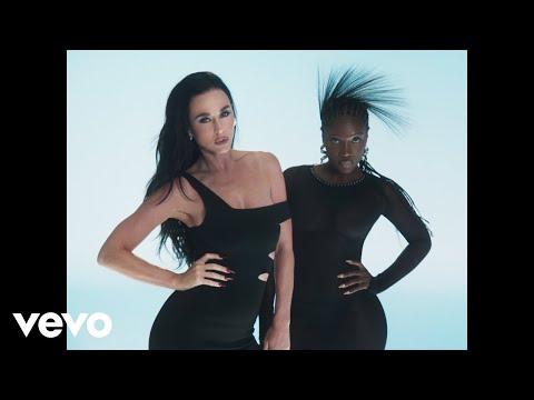 I’M HIS, HE’S MINE
FT. ‪@IamdoechiiTV‬ 
SONG + VIDEO OUT NOW